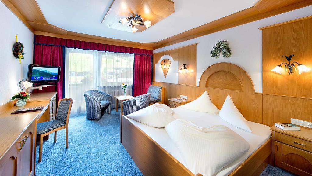Hotel Bergland Lermoos Pokoj fotografie