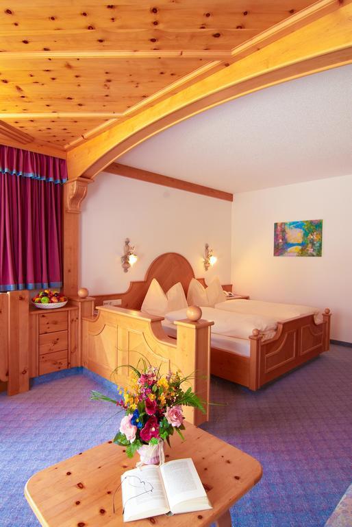 Hotel Bergland Lermoos Pokoj fotografie