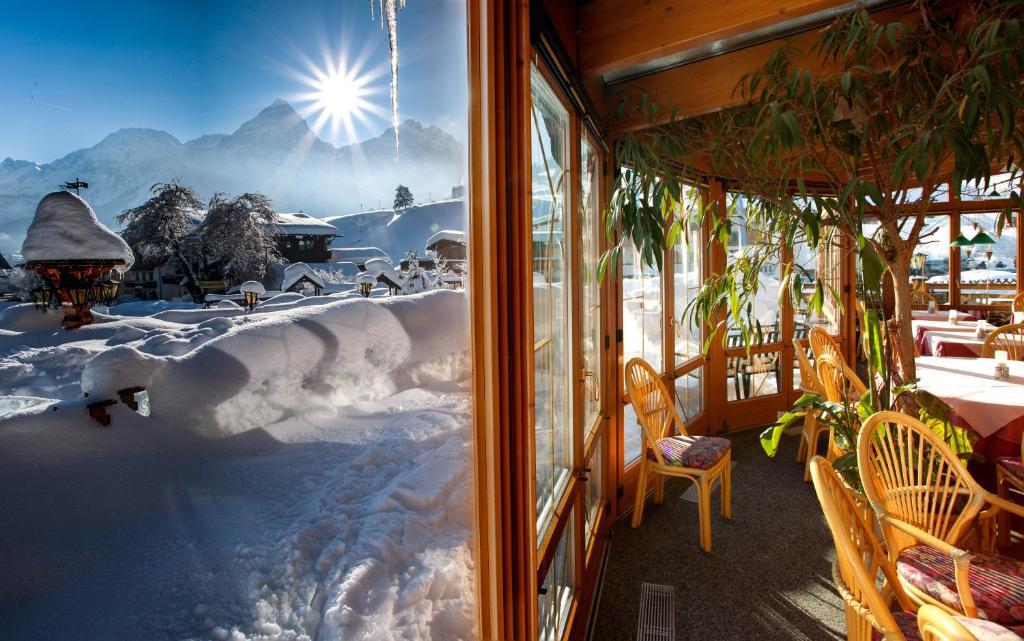 Hotel Bergland Lermoos Exteriér fotografie